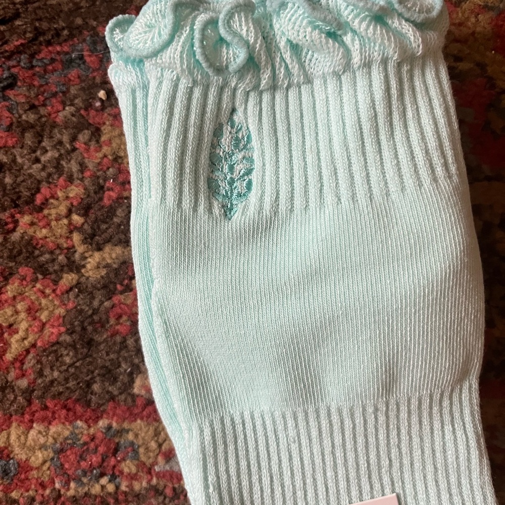 Final price ✨NWT FP movement classic ruffle socks - Picture 3 of 3